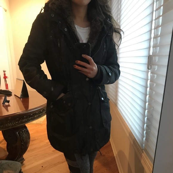 BCBG MAXAZRIA COAT - Picture 3 of 6